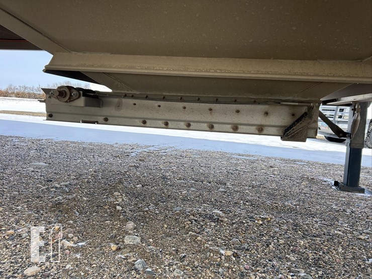 2009-wilson-grain-trailer-image-52