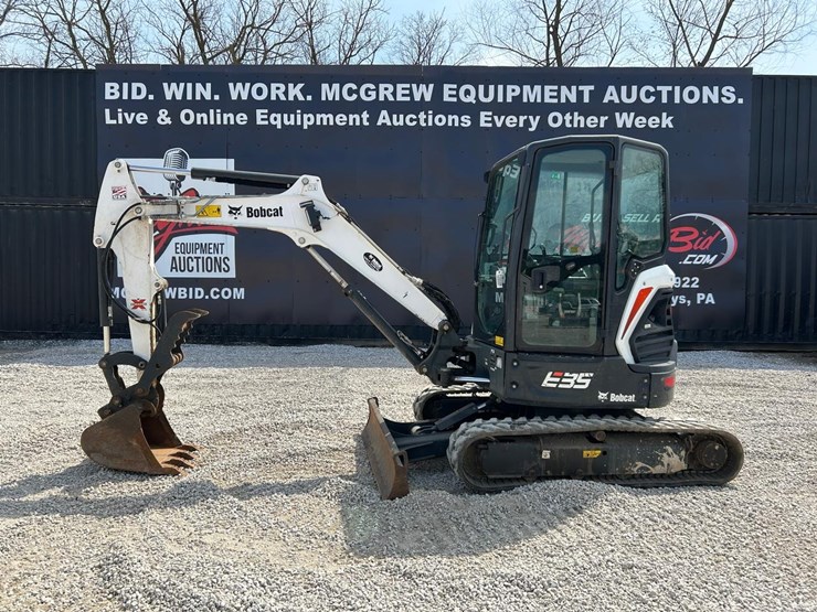 2021-bobcat-e35-image-1