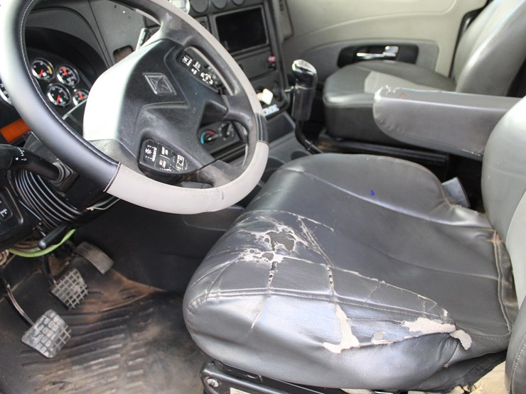 2012-international-prostar-image-6