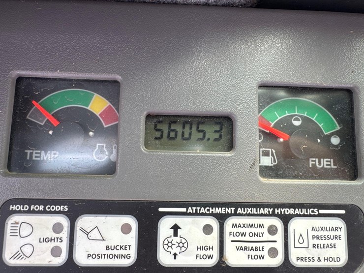 2007-bobcat-s250-image-19