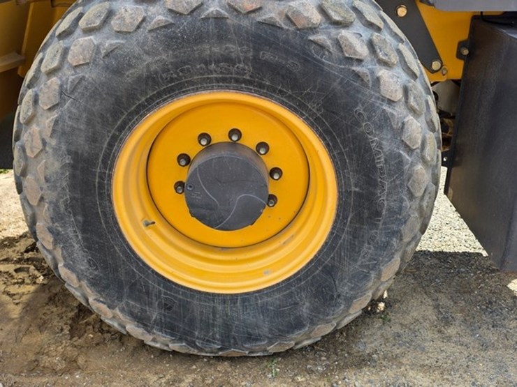 2018-volvo-sd115b-image-26