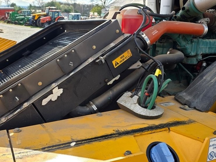 2018-volvo-sd115b-image-48