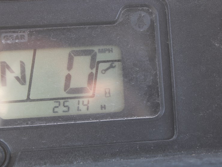 2014-honda-pioneer-700-image-20