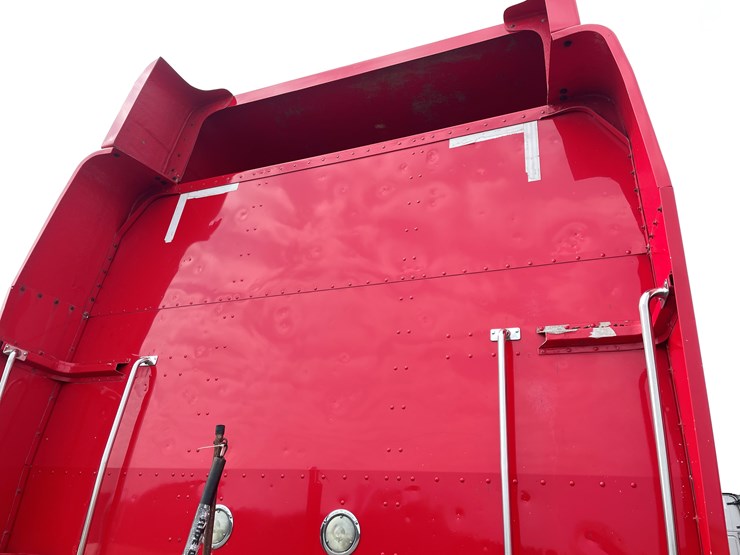 2008-peterbilt-386-image-22