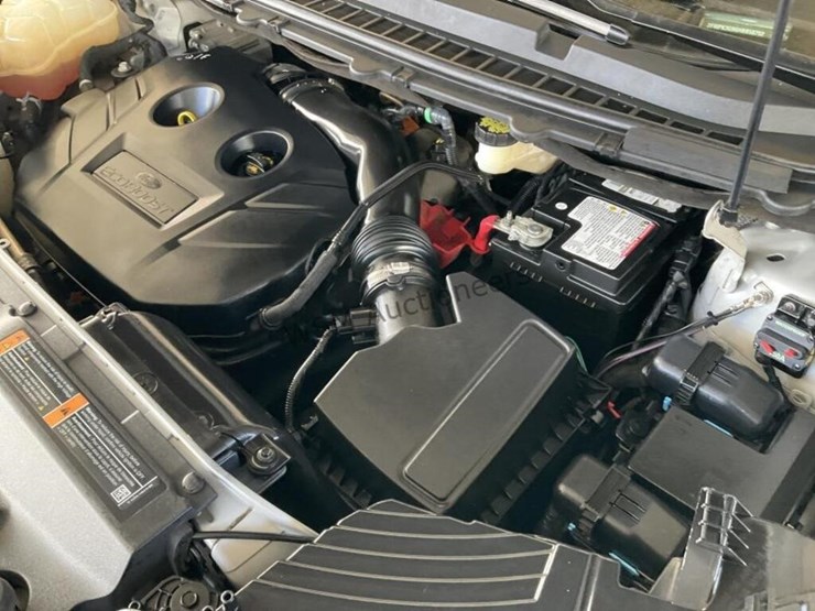 2017-ford-edge-se-image-11