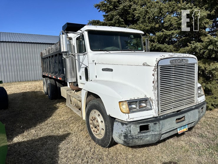 1991-freightliner-fld120-image-3