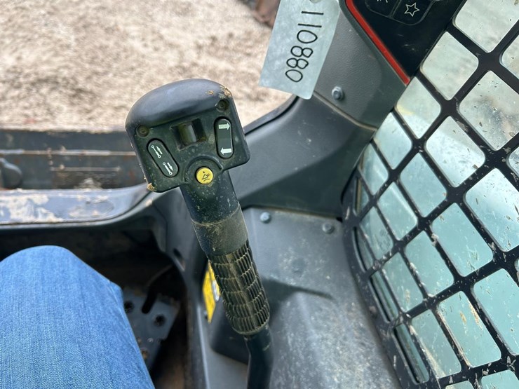 2022-bobcat-t66-image-24