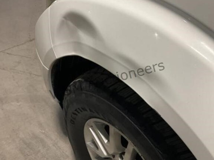 2015-nissan-frontier-image-10