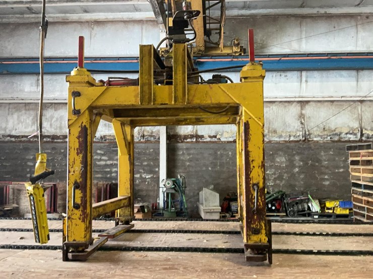 #235-•-lumber-pak-lift-cradle-image-2