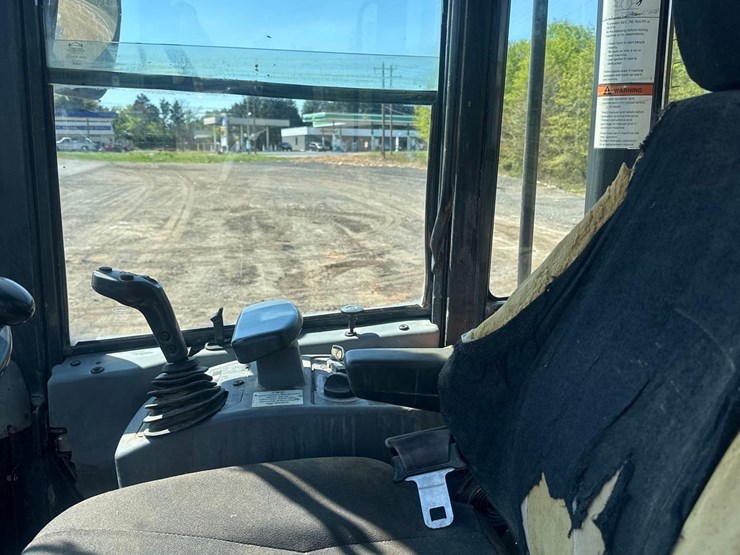 2004-komatsu-wa250-5l-image-23