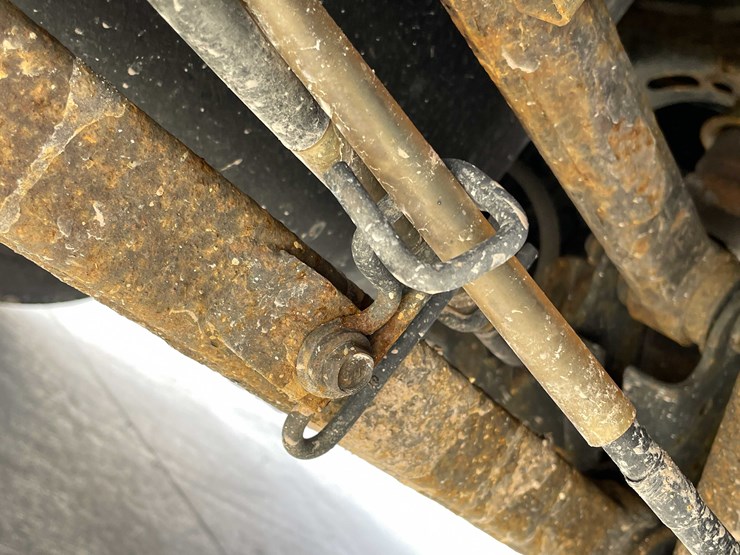 2015-dodge-1500-image-35