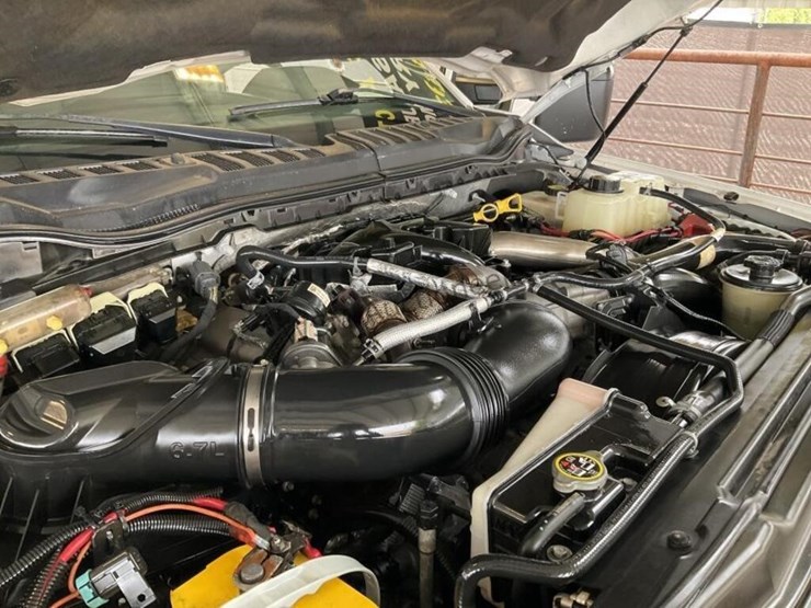 2017-ford-f550-image-14