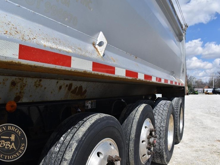 2019-kenworth-t880-image-17