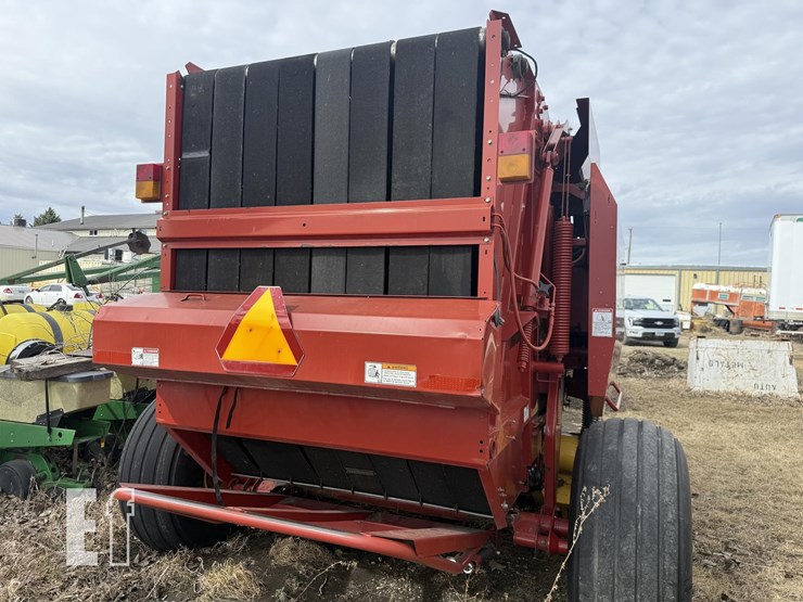 new-holland-br7090-image-9