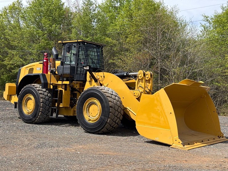 2022-caterpillar-982m-image-1