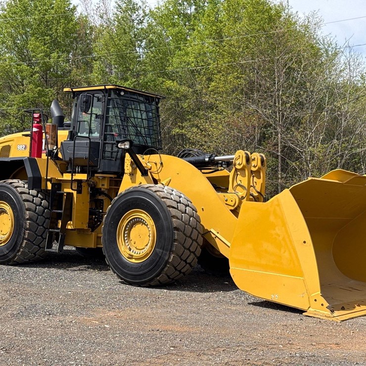 2022 CATERPILLAR 982M