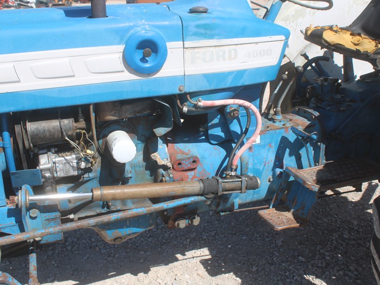 1966-ford-4000-image-19