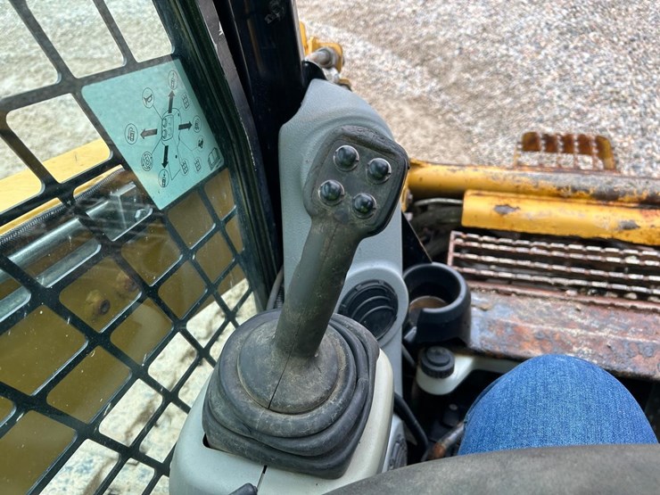 caterpillar-279c-image-23