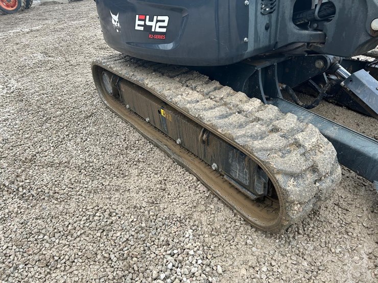 2022-bobcat-e42-image-12