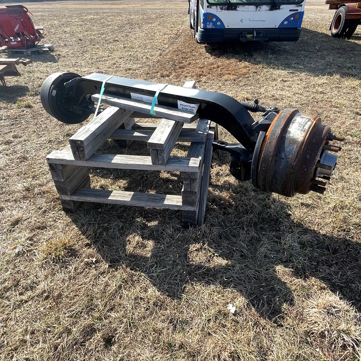 #10685 • Hendrickson Semi Truck Steer Axle