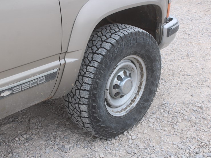 2000-chevrolet-k3500-image-20