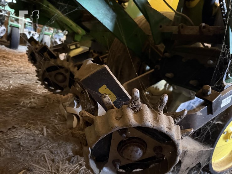 1993-john-deere-7200-image-18