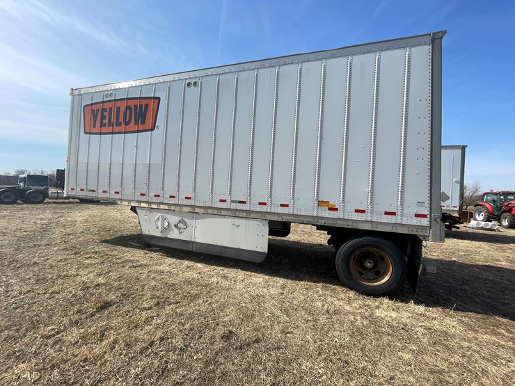 #158-•-2017-wabash-single-axle-semi-trailer-(has-wi-title)-image-8