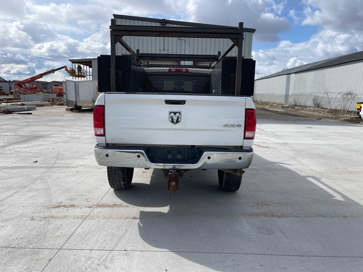 2015-dodge-2500-image-6