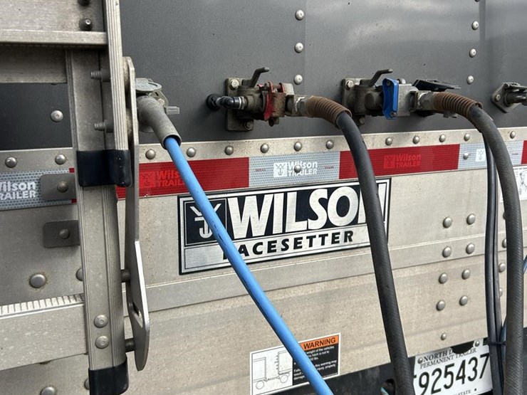 2025-wilson-grain-trailer-image-35