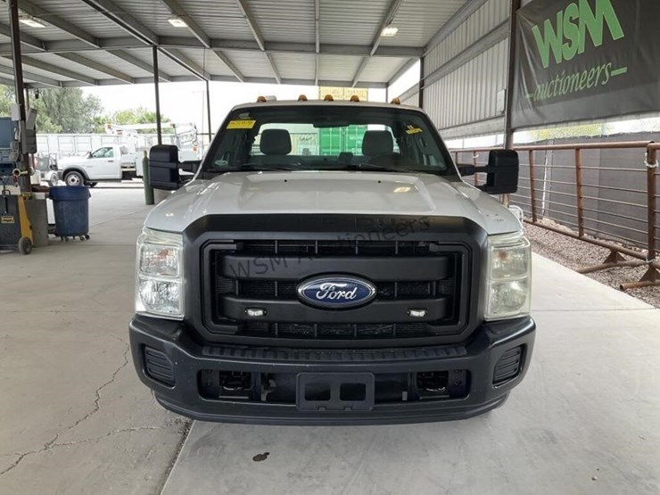 2011-ford-f350-image-3