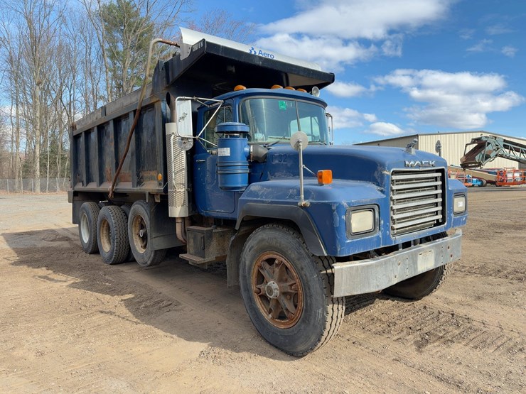 1998-mack-rd690s-image-7