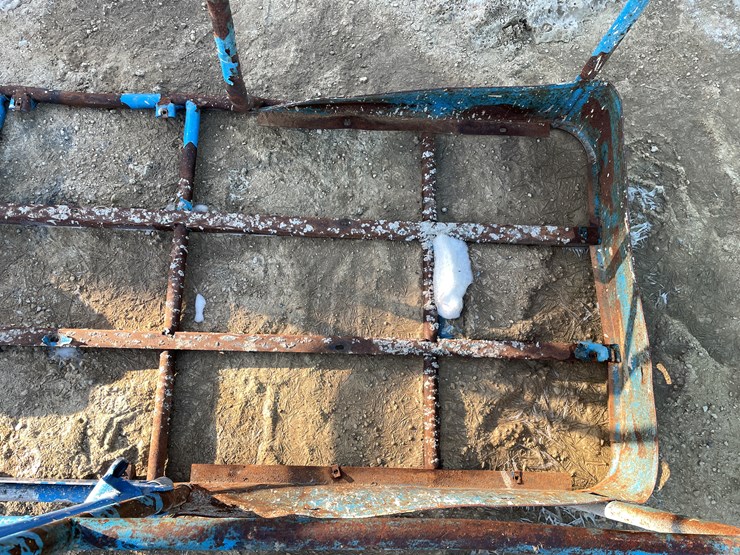 #3943-•-used-man-lift-basket-image-13