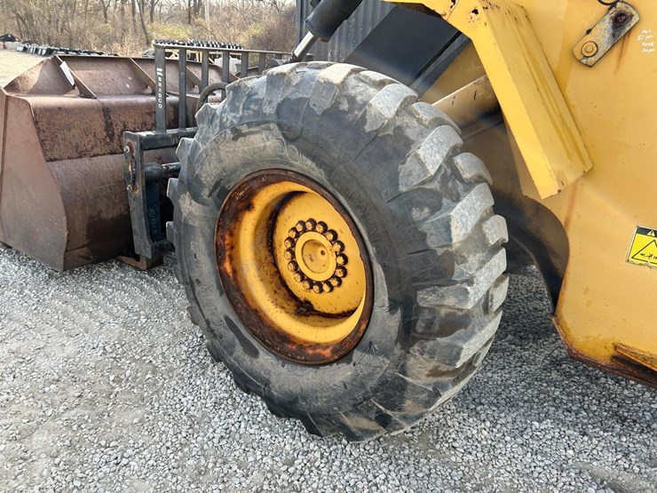 caterpillar-it28f-image-18