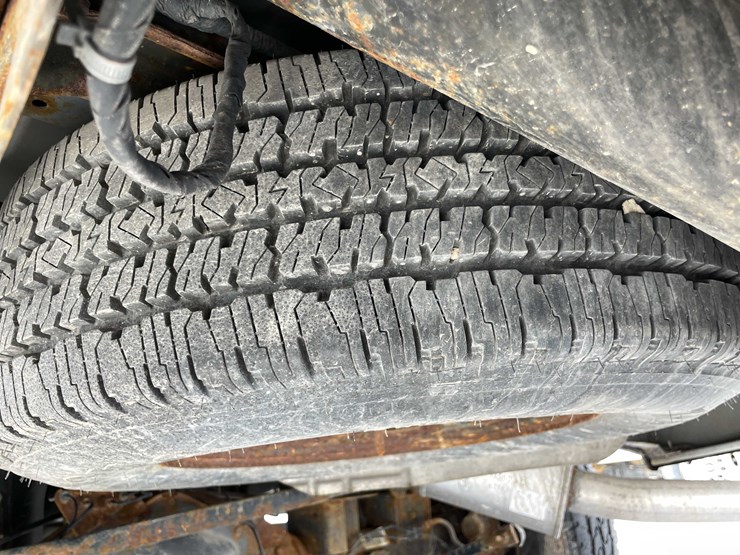 2016-dodge-2500-image-35