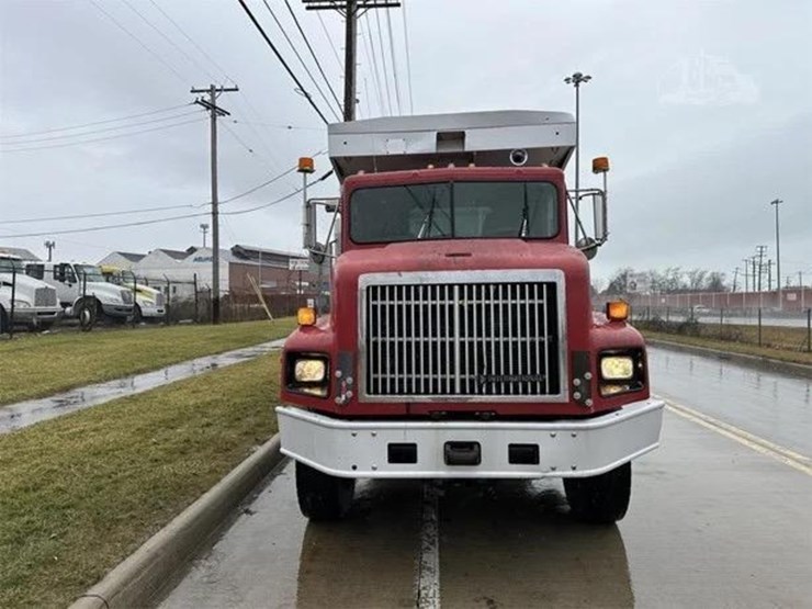 1999-international-paystar-5000-image-3