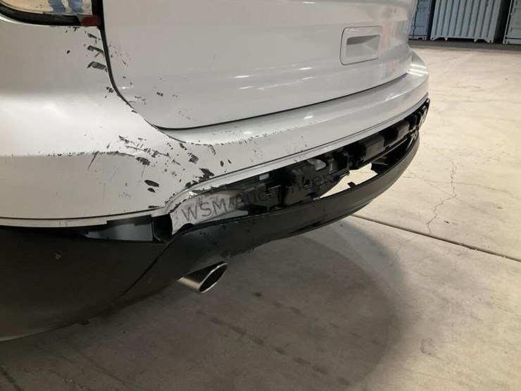 2015-ford-explorer-image-9