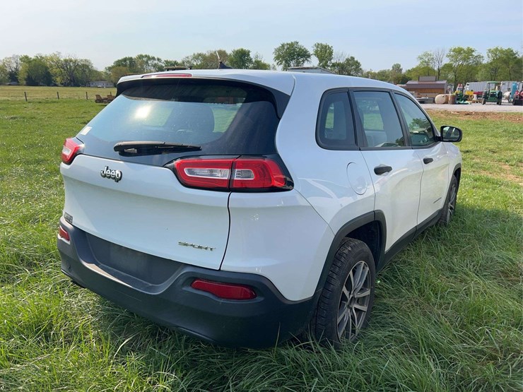 2014-jeep-cherokee-image-4