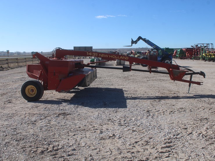 new-holland-1431-image-5