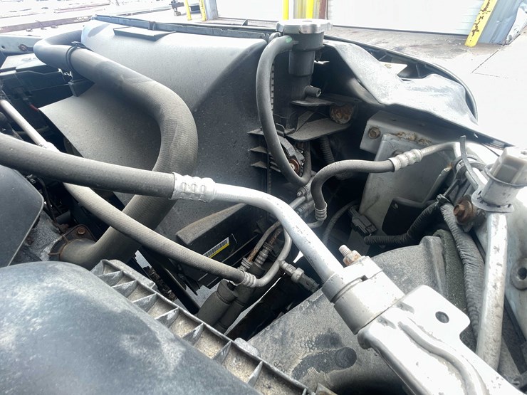 2015-dodge-1500-image-66