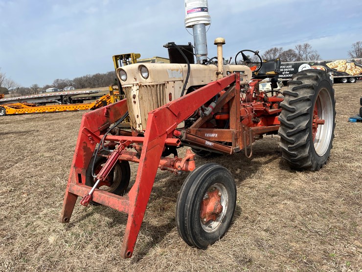 #175-•-case-830-diesel-tractor-image-1