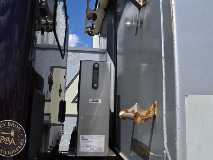 2019-kenworth-t880-image-23