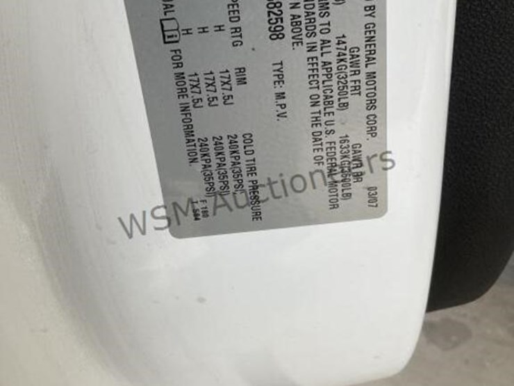 2007-chevrolet-tahoe-image-16