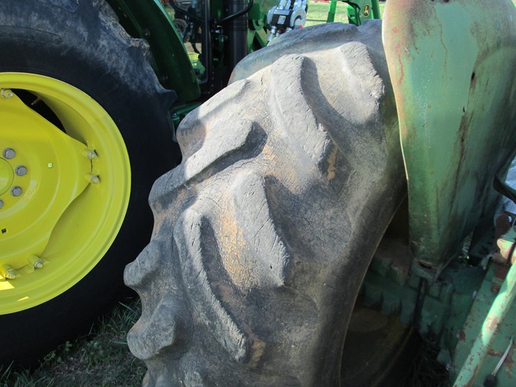 john-deere-2550-image-9