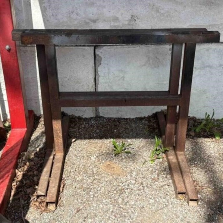 2 - METAL SAW HORSE