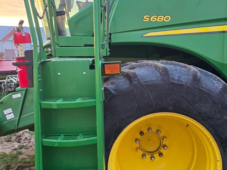 2013-john-deere-s680-image-40
