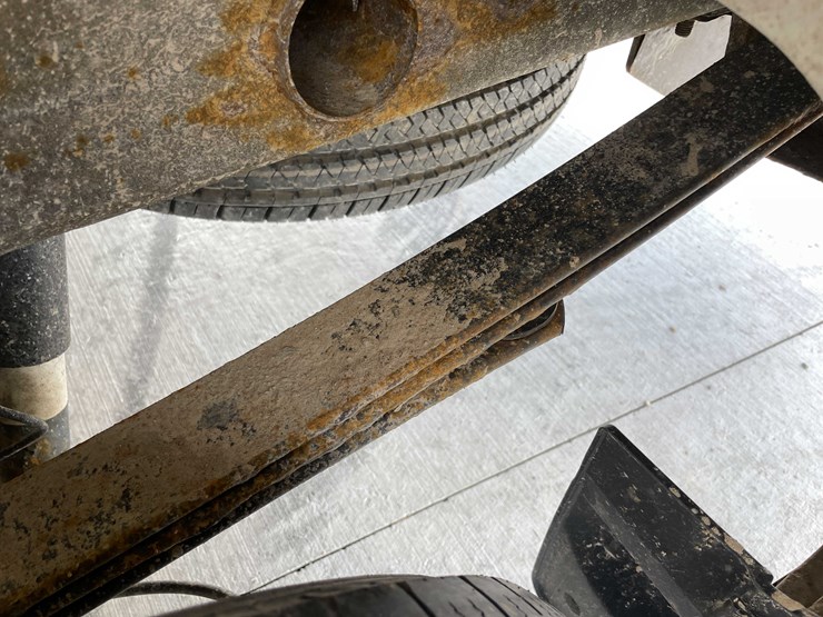 2015-chevrolet-1500-image-26