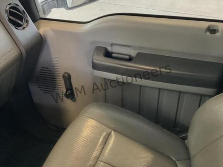 2011-ford-f250-image-21