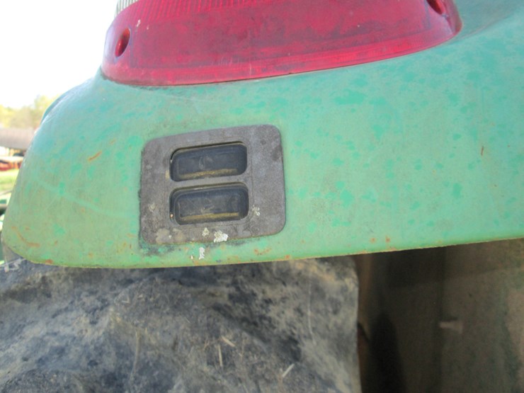 john-deere-6215-image-12