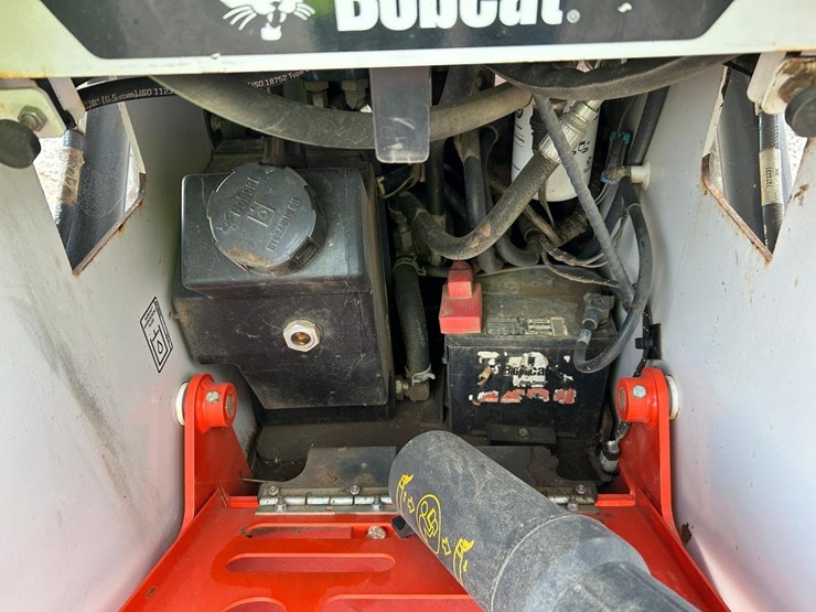 2021-bobcat-mt100-image-16