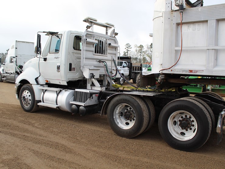 2012-international-prostar-image-4